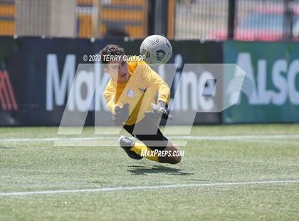 Thumbnail 1 in Skyridge vs. Pleasant Grove (UHSAA 6A Semifinal) photogallery.