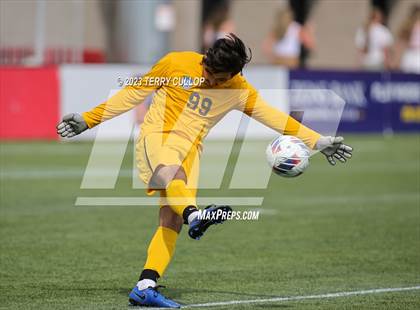 Thumbnail 3 in Skyridge vs. Pleasant Grove (UHSAA 6A Semifinal) photogallery.