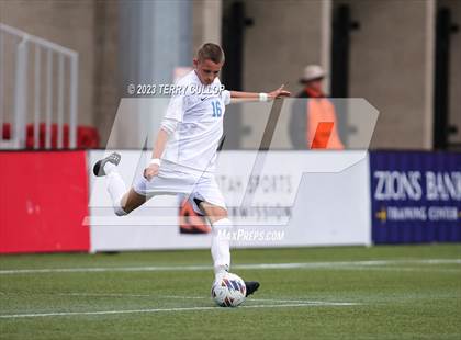 Thumbnail 1 in Skyridge vs. Pleasant Grove (UHSAA 6A Semifinal) photogallery.