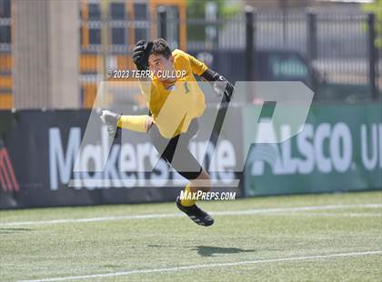 Thumbnail 3 in Skyridge vs. Pleasant Grove (UHSAA 6A Semifinal) photogallery.