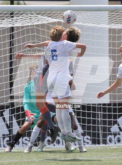 Thumbnail 3 in Skyridge vs. Pleasant Grove (UHSAA 6A Semifinal) photogallery.