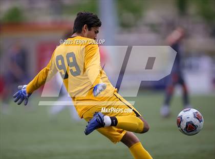 Thumbnail 1 in Skyridge vs. Pleasant Grove (UHSAA 6A Semifinal) photogallery.
