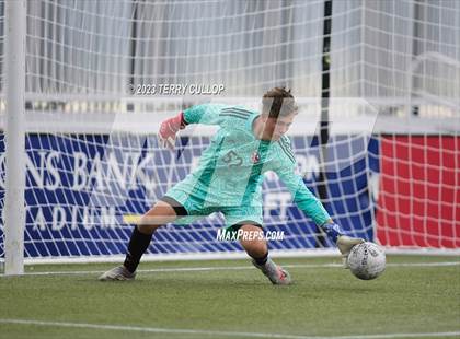 Thumbnail 3 in Skyridge vs. Pleasant Grove (UHSAA 6A Semifinal) photogallery.