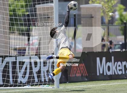 Thumbnail 2 in Skyridge vs. Pleasant Grove (UHSAA 6A Semifinal) photogallery.