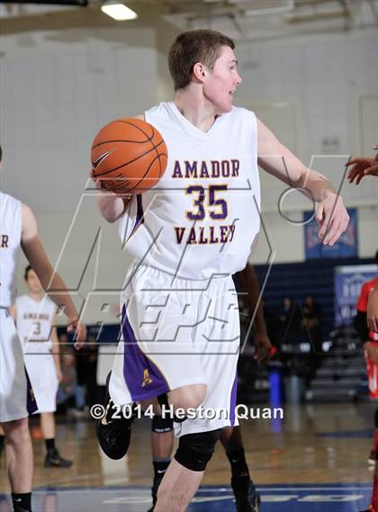 Thumbnail 3 in Orange Lutheran vs. Amador Valley (Orange Holiday Classic) photogallery.