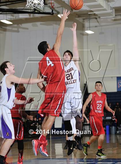 Thumbnail 1 in Orange Lutheran vs. Amador Valley (Orange Holiday Classic) photogallery.