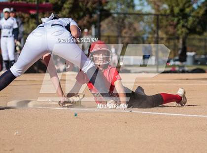 Thumbnail 1 in Elizabeth vs. Air Academy (CHSAA 4A First Round Playoff) photogallery.