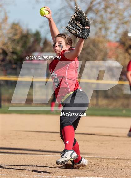 Thumbnail 2 in Elizabeth vs. Air Academy (CHSAA 4A First Round Playoff) photogallery.