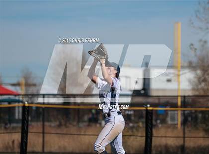 Thumbnail 2 in Elizabeth vs. Air Academy (CHSAA 4A First Round Playoff) photogallery.