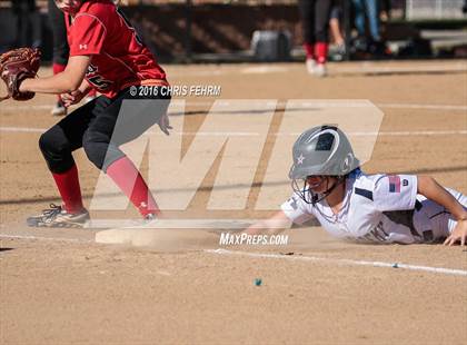 Thumbnail 1 in Elizabeth vs. Air Academy (CHSAA 4A First Round Playoff) photogallery.