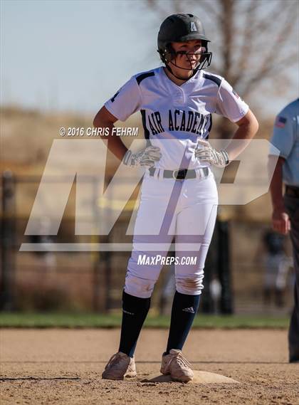 Thumbnail 2 in Elizabeth vs. Air Academy (CHSAA 4A First Round Playoff) photogallery.