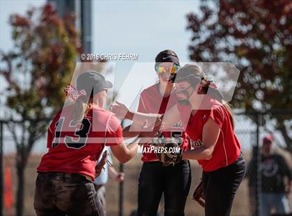 Thumbnail 2 in Elizabeth vs. Air Academy (CHSAA 4A First Round Playoff) photogallery.
