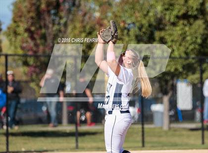 Thumbnail 1 in Elizabeth vs. Air Academy (CHSAA 4A First Round Playoff) photogallery.
