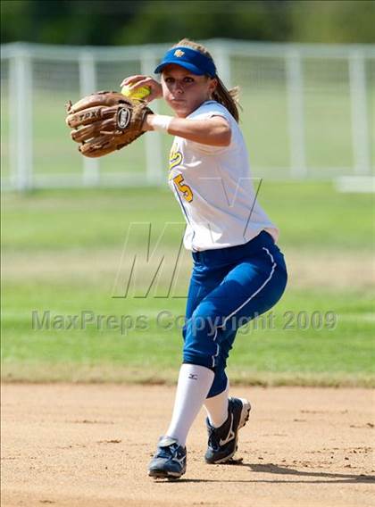 Thumbnail 3 in Rancho Buena Vista @ San Pasqual (CIF SDS D1 Playoffs) photogallery.