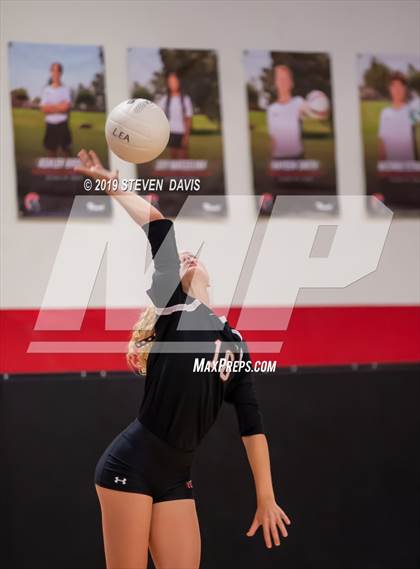 Thumbnail 3 in Chandler Prep vs Leading Edge photogallery.