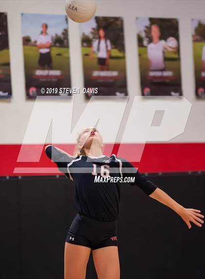 Thumbnail 2 in Chandler Prep vs Leading Edge photogallery.