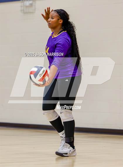 Thumbnail 1 in Farmersville @ Aubrey photogallery.