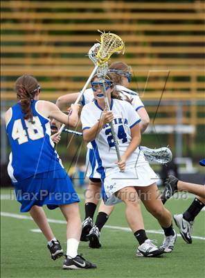 Thumbnail 3 in Darien vs. Newtown (CIAC Division1 Semifinal) photogallery.