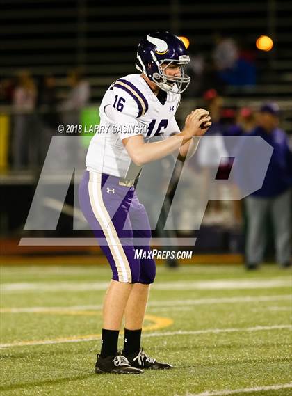 Thumbnail 3 in Valencia vs. Golden Valley photogallery.