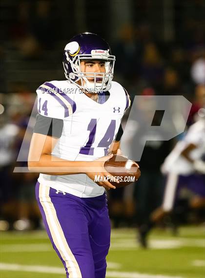 Thumbnail 2 in Valencia vs. Golden Valley photogallery.