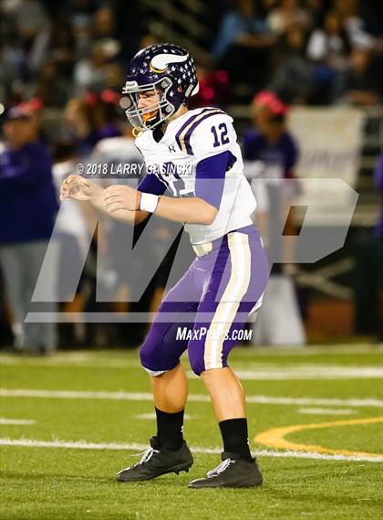 Thumbnail 3 in Valencia vs. Golden Valley photogallery.