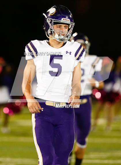 Thumbnail 2 in Valencia vs. Golden Valley photogallery.