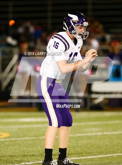 Thumbnail 1 in Valencia vs. Golden Valley photogallery.
