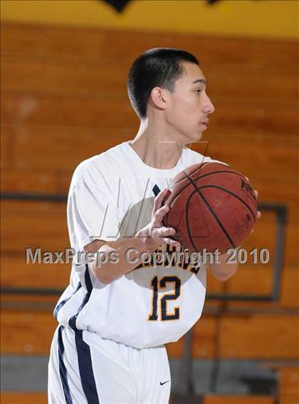 Thumbnail 2 in Vista del Lago vs. Elk Grove (Trojan Toss-Up) photogallery.