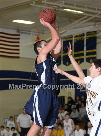 Thumbnail 2 in Vista del Lago vs. Elk Grove (Trojan Toss-Up) photogallery.