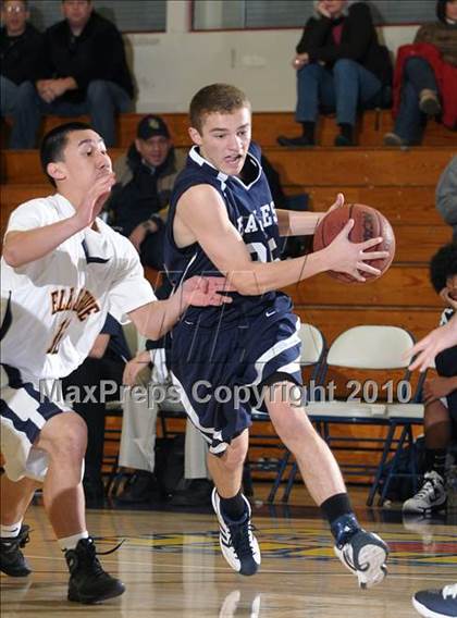 Thumbnail 3 in Vista del Lago vs. Elk Grove (Trojan Toss-Up) photogallery.