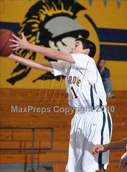 Thumbnail 3 in Vista del Lago vs. Elk Grove (Trojan Toss-Up) photogallery.