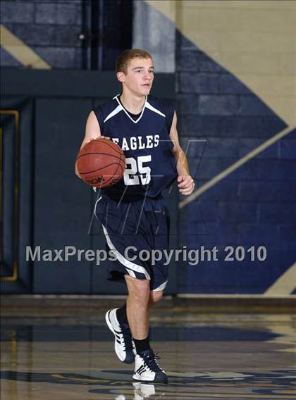 Thumbnail 3 in Vista del Lago vs. Elk Grove (Trojan Toss-Up) photogallery.