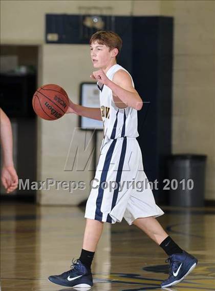 Thumbnail 3 in Vista del Lago vs. Elk Grove (Trojan Toss-Up) photogallery.