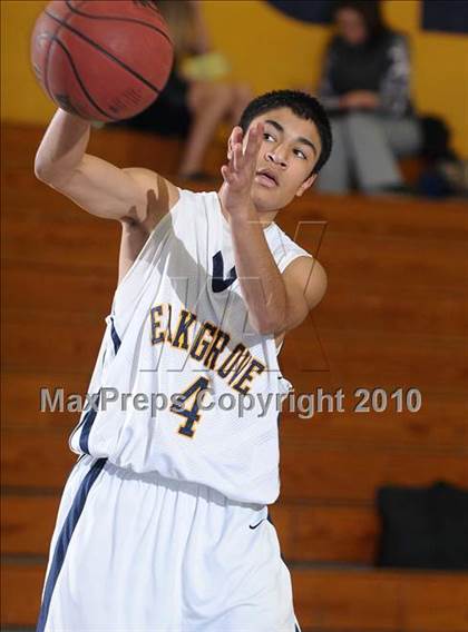 Thumbnail 1 in Vista del Lago vs. Elk Grove (Trojan Toss-Up) photogallery.