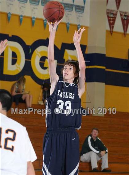 Thumbnail 3 in Vista del Lago vs. Elk Grove (Trojan Toss-Up) photogallery.