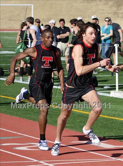 Thumbnail 1 in 2011 Amarillo Track & Field City Championships photogallery.