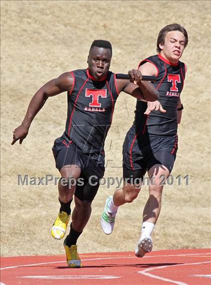 Thumbnail 1 in 2011 Amarillo Track & Field City Championships photogallery.