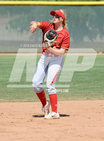 Thumbnail 3 in Quartz Hill vs. Paraclete photogallery.