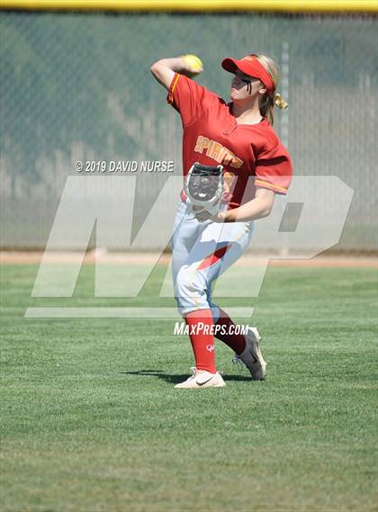 Thumbnail 2 in Quartz Hill vs. Paraclete photogallery.