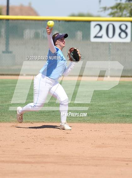 Thumbnail 3 in Quartz Hill vs. Paraclete photogallery.