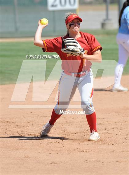 Thumbnail 2 in Quartz Hill vs. Paraclete photogallery.
