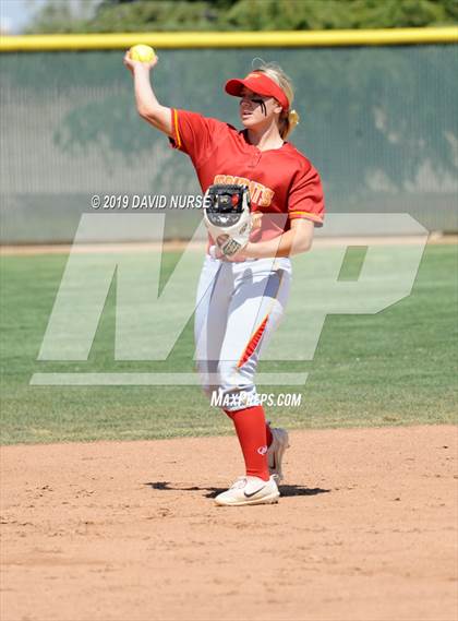 Thumbnail 3 in Quartz Hill vs. Paraclete photogallery.