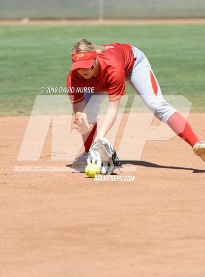 Thumbnail 2 in Quartz Hill vs. Paraclete photogallery.