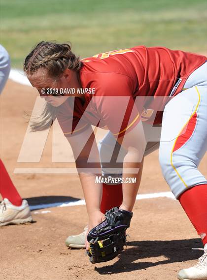 Thumbnail 1 in Quartz Hill vs. Paraclete photogallery.
