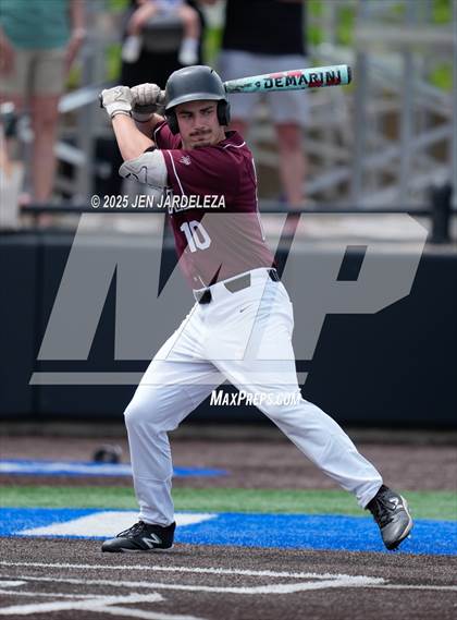 Thumbnail 2 in Windsor vs. Cheyenne Mountain (CHSAA 4A 4th Round Consolation) photogallery.