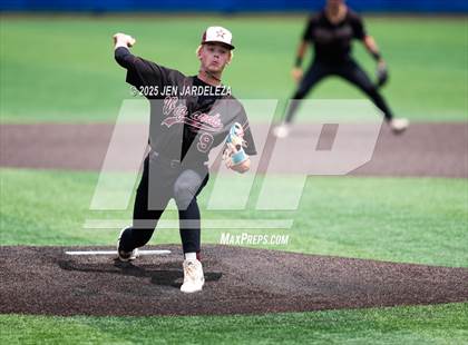 Thumbnail 2 in Windsor vs. Cheyenne Mountain (CHSAA 4A 4th Round Consolation) photogallery.