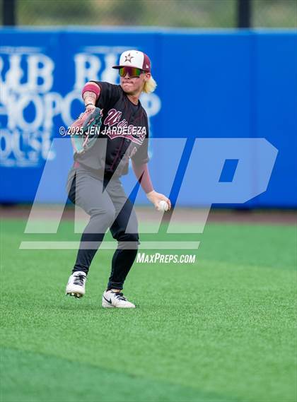 Thumbnail 2 in Windsor vs. Cheyenne Mountain (CHSAA 4A 4th Round Consolation) photogallery.