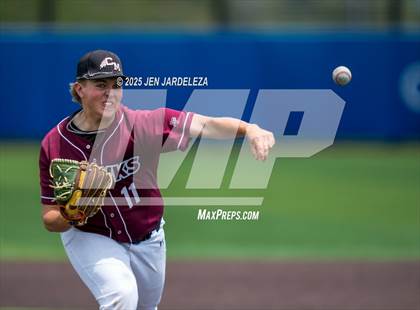 Thumbnail 2 in Windsor vs. Cheyenne Mountain (CHSAA 4A 4th Round Consolation) photogallery.