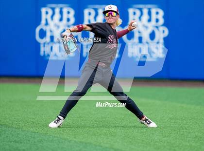 Thumbnail 2 in Windsor vs. Cheyenne Mountain (CHSAA 4A 4th Round Consolation) photogallery.