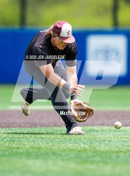 Thumbnail 2 in Windsor vs. Cheyenne Mountain (CHSAA 4A 4th Round Consolation) photogallery.